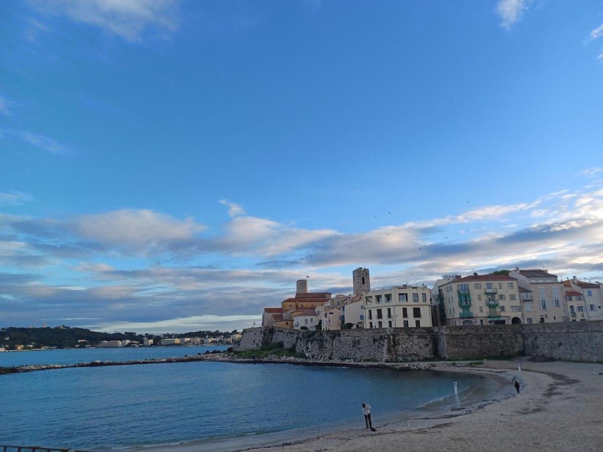 Juan Les Pins Tanit Studio Climatise Vue Sur Mer Piscine أنتيب المظهر الخارجي الصورة