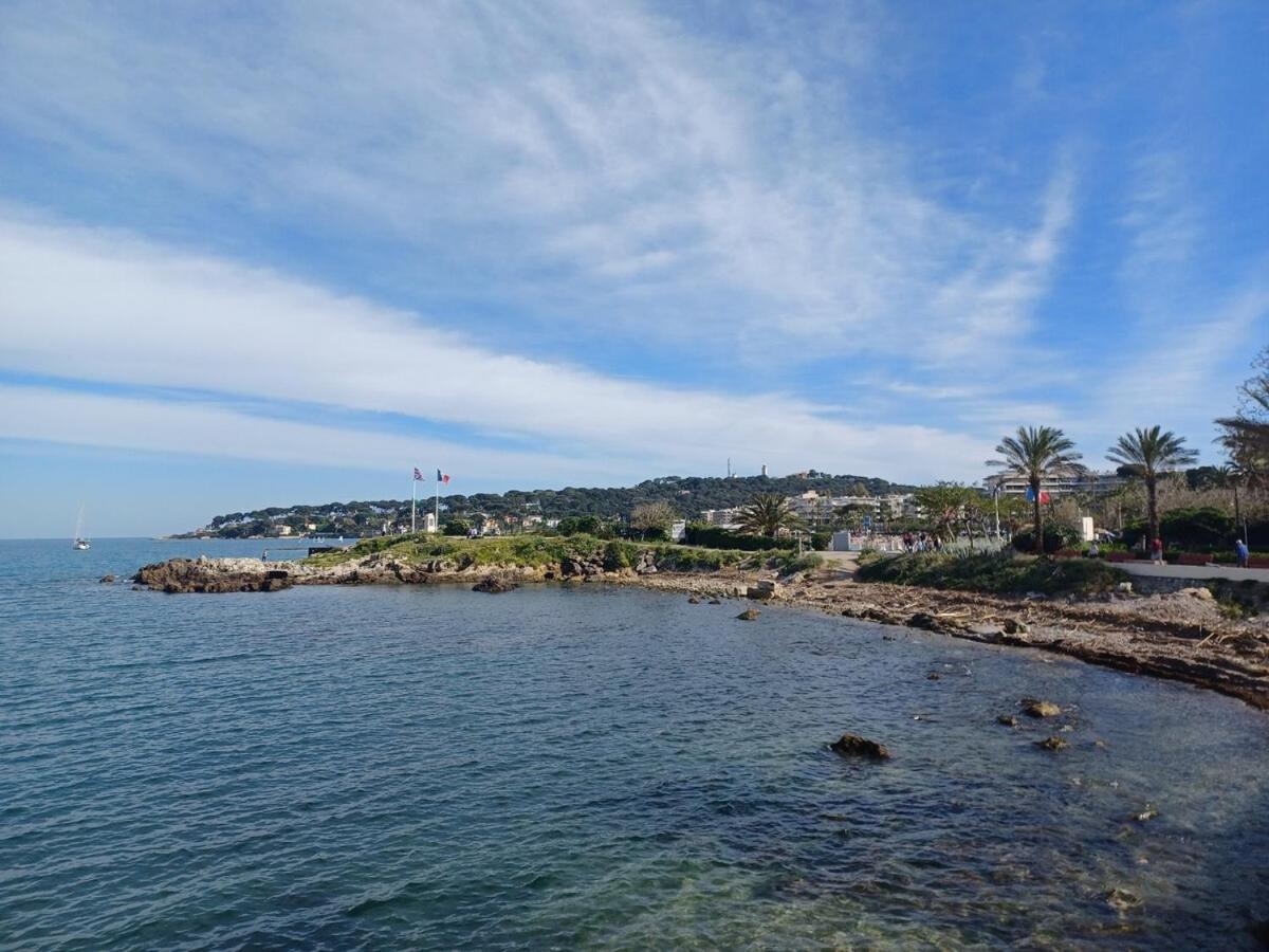 Juan Les Pins Tanit Studio Climatise Vue Sur Mer Piscine أنتيب المظهر الخارجي الصورة